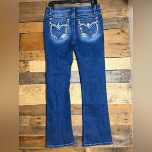 SHYANNE WOMEN'S EMBROIDERED DARK WASH MID RISE BOOTCUT STRETCH DENIM JEANS 28X32